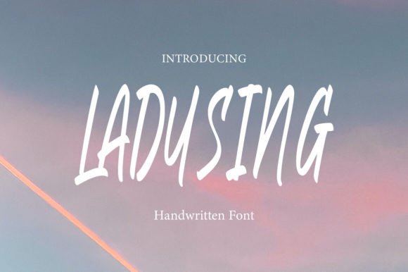 Discovering Ladusing: The Handwritten Font for Modern Brands
